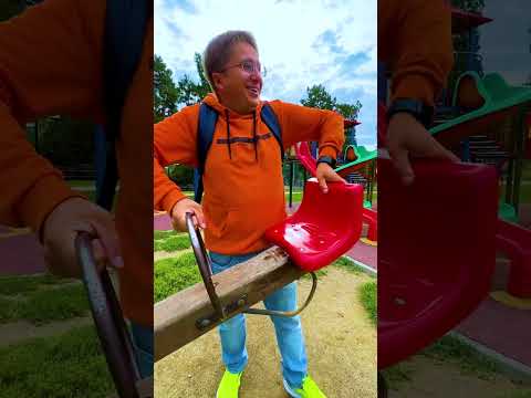 🤣 Tati este permisiv 😵💫 Dad vs Mom at the amusement park 😎 #shorts by #melimi